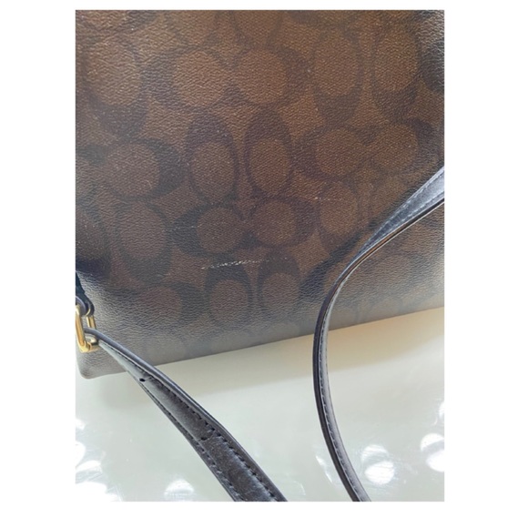 ‘Coach Crossbody and Double Zippered Wristlet’⭐️ - Picture 4 of 11